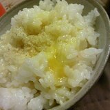 蒸し生姜と塩麹の卵かけ飯